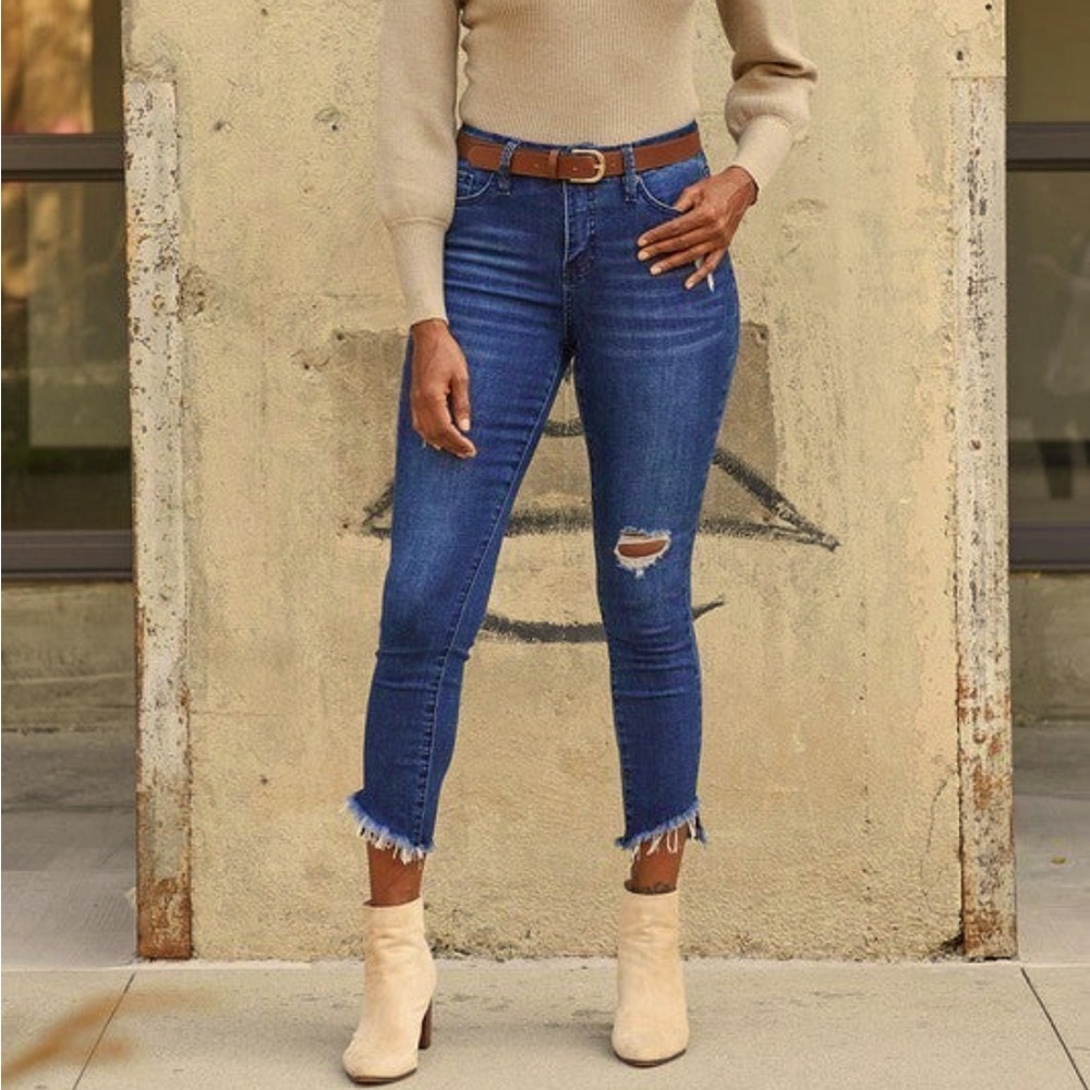 Curvy High Rise Ankle Jeans